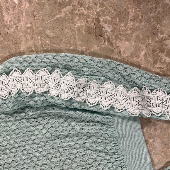 Zara Sheer Mint Green Turtleneck with Lace trim on Sleeves Size Small - Picture 2 of 7